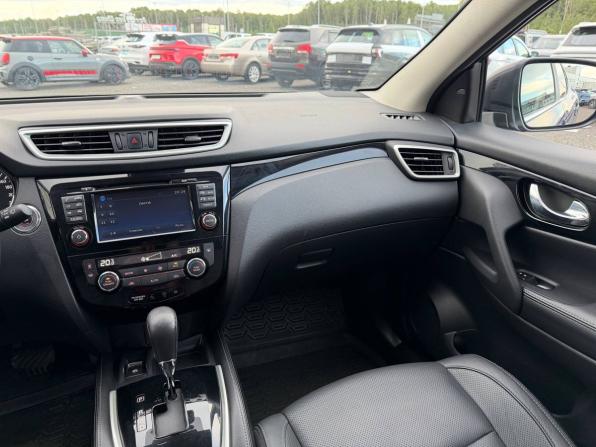 Nissan Qashqai II с пробегом 2017 года, цена 1 835 000 рублей, 101000 км, внедорожник, Автокод Объявления