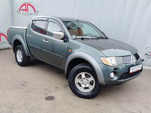 Mitsubishi L200 IV