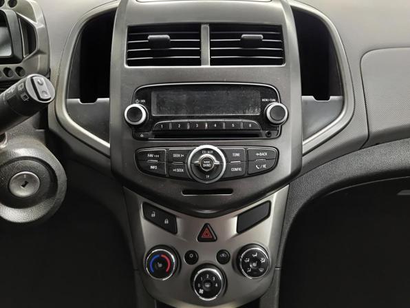 Chevrolet Aveo II с пробегом 2015 года, цена 796 000 рублей, 111814 км, хэтчбек, Автокод Объявления