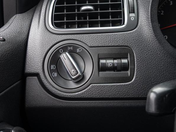 Volkswagen Polo V с пробегом 2011 года, цена 705 000 рублей, 355413 км, седан, Автокод Объявления