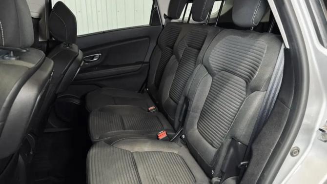 Renault Scenic IV с пробегом 2018 года, цена 1 580 000 рублей, 156598 км, минивэн, Автокод Объявления