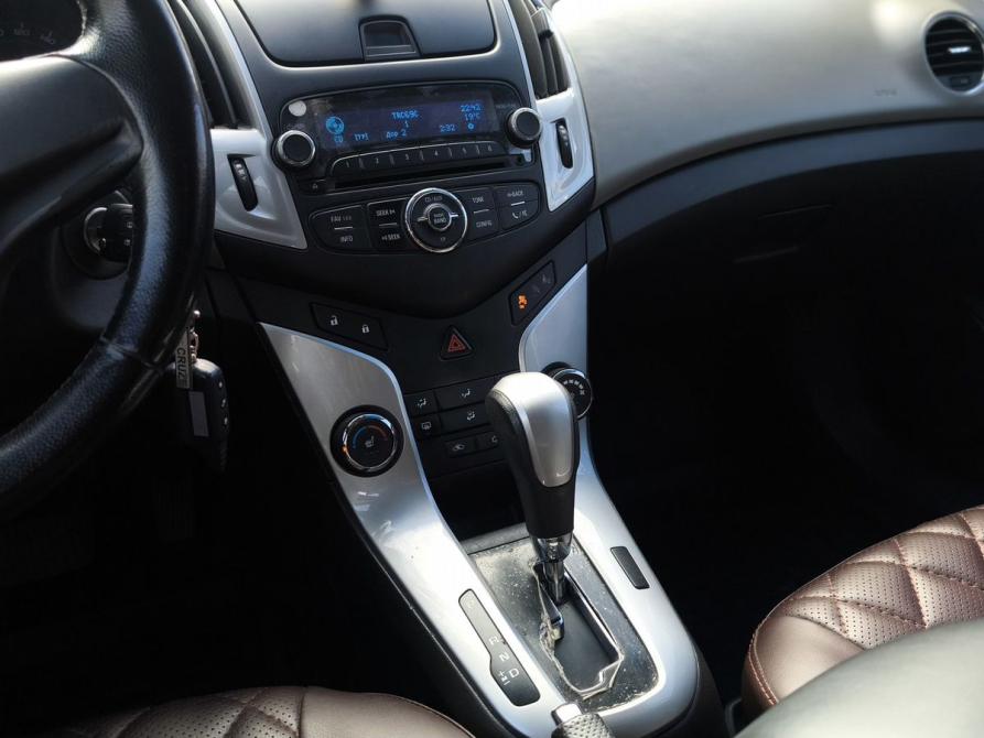 Chevrolet Cruze I Рестайлинг Санкт-Петербург  - изображение 9