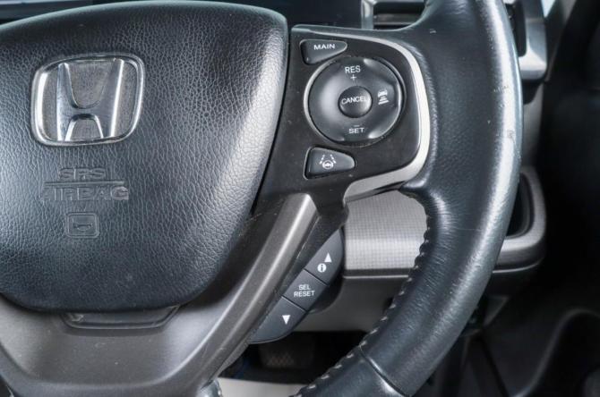 Honda Stepwgn V с пробегом 2016 года, цена 1 489 000 рублей, 292361 км, минивэн, Автокод Объявления