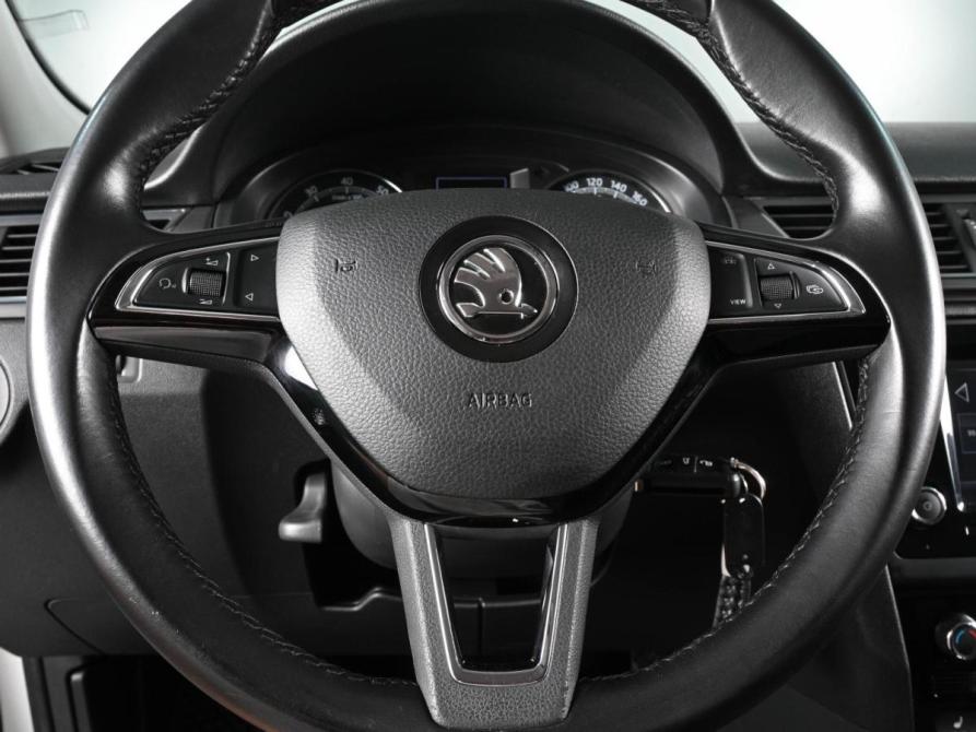 Skoda Rapid I Рестайлинг Ростов-на-Дону  - изображение 12