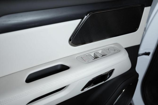 Новый Rox 01 2025 года, цена 8 469 000 рублей, внедорожник, Автокод Объявления