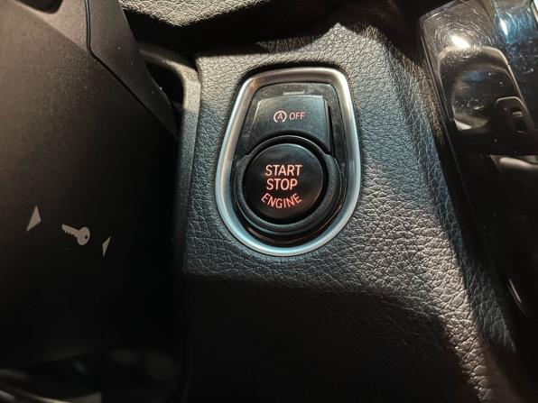 BMW 3 серии VI (F3x) Рестайлинг с пробегом 2015 года, цена 2 300 000 рублей, 188754 км, седан, Автокод Объявления