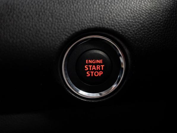 Suzuki Swift V Рестайлинг с пробегом 2020 года, цена 1 090 300 рублей, 76043 км, хэтчбек, Автокод Объявления