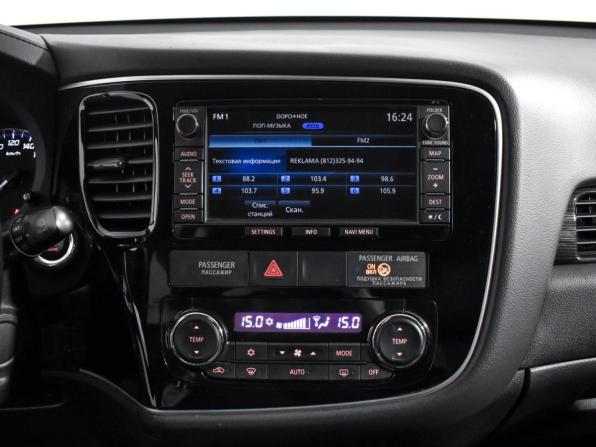 Mitsubishi Outlander III Рестайлинг 2 с пробегом 2015 года, цена 1 998 790 рублей, 210000 км, внедорожник, Автокод Объявления