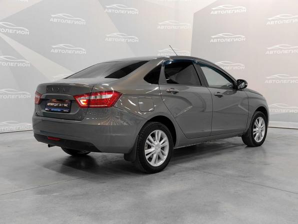 Lada (ВАЗ) Vesta I с пробегом 2018 года, цена 860 000 рублей, 119631 км, седан, Автокод Объявления