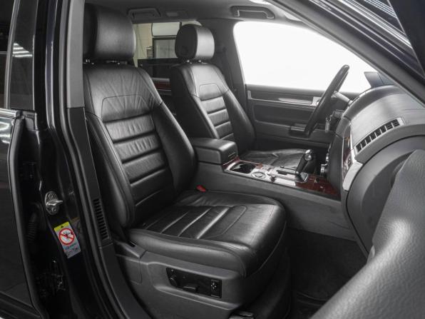 Volkswagen Touareg I Рестайлинг с пробегом 2009 года, цена 1 249 000 рублей, 229389 км, внедорожник, Автокод Объявления