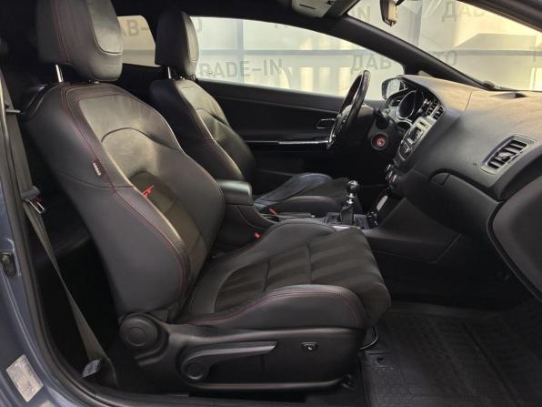 Kia Ceed GT I с пробегом 2014 года, цена 1 060 000 рублей, 143000 км, хэтчбек, Автокод Объявления