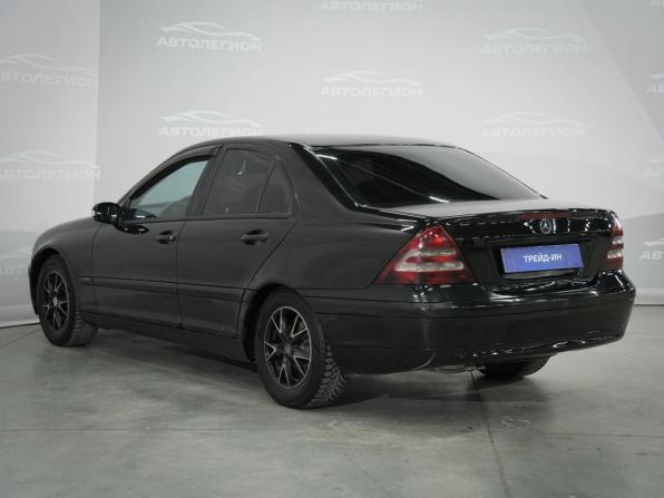 Mercedes-Benz C-Класс II (W203) с пробегом 2001 года, цена 415 000 рублей, 500000 км, седан, Автокод Объявления
