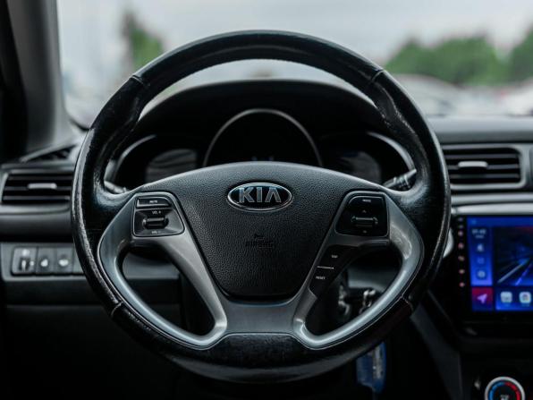 Kia Rio III Рестайлинг с пробегом 2016 года, цена 775 000 рублей, 258093 км, седан, Автокод Объявления