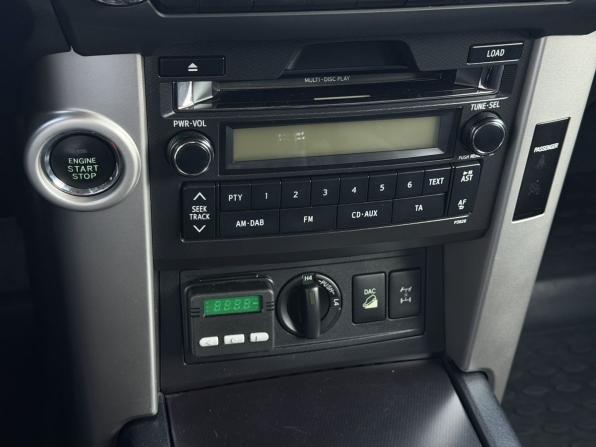 Toyota Land Cruiser Prado 150 Series с пробегом 2012 года, цена 2 850 000 рублей, 189000 км, внедорожник, Автокод Объявления
