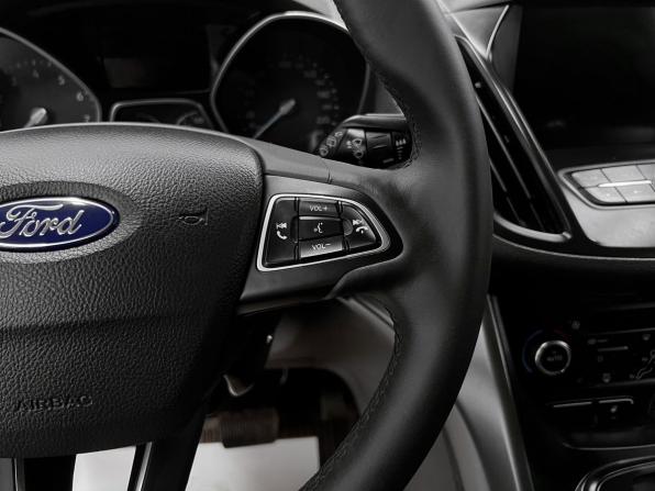 Ford Kuga II Рестайлинг с пробегом 2019 года, цена 1 630 000 рублей, 142864 км, внедорожник, Автокод Объявления