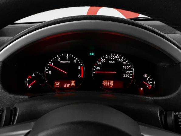 Nissan Pathfinder III Рестайлинг с пробегом 2014 года, цена 2 180 000 рублей, 135100 км, внедорожник, Автокод Объявления