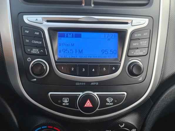 Hyundai Solaris I с пробегом 2014 года, цена 840 000 рублей, 105900 км, седан, Автокод Объявления
