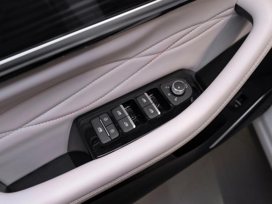 Geely Monjaro I Москва  - изображение 21