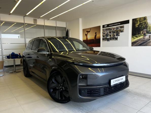 Li Auto (Lixiang) L9 I с пробегом 2023 года, цена 5 640 000 рублей, 70000 км, внедорожник, Автокод Объявления