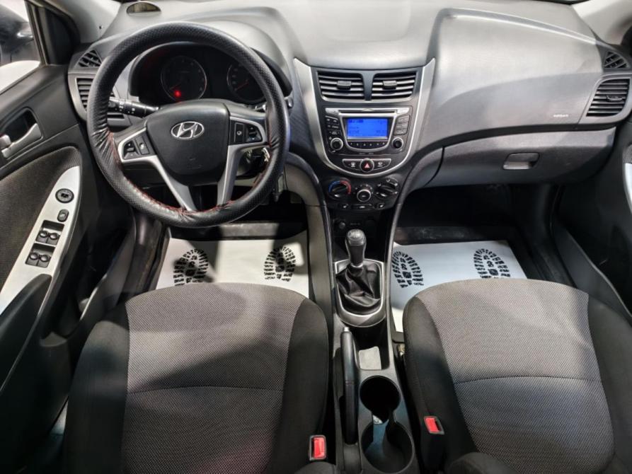 Hyundai Solaris I Курск  - изображение 8