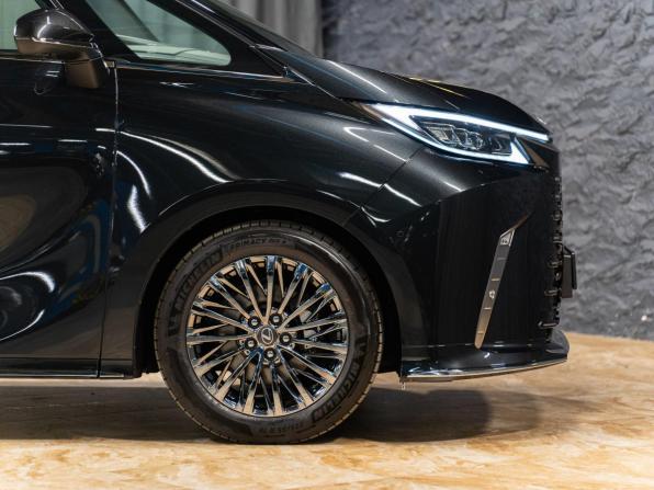 Новый Lexus LM II 2026 года, цена 19 390 000 рублей, минивэн, Автокод Объявления