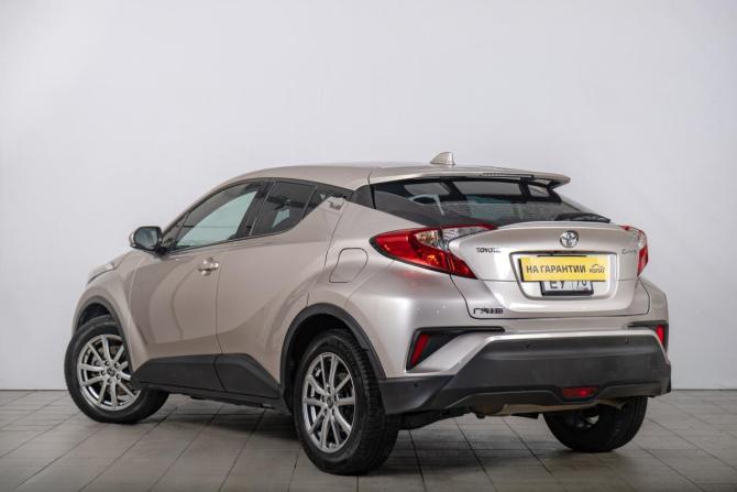 Toyota C-HR I Рестайлинг с пробегом 2020 года, цена 2 479 000 рублей, 66000 км, внедорожник, Автокод Объявления
