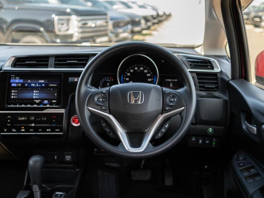 Honda Fit III Рестайлинг Сочи  - изображение 12