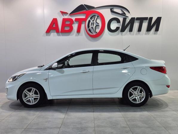 Hyundai Solaris I с пробегом 2011 года, цена 868 000 рублей, 170000 км, седан, Автокод Объявления