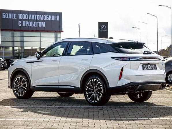 Exeed RX с пробегом 2023 года, цена 2 535 000 рублей, 33000 км, внедорожник, Автокод Объявления