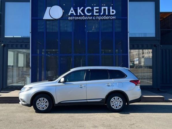 Mitsubishi Outlander III Рестайлинг 2 с пробегом 2015 года, цена 1 425 000 рублей, 171000 км, внедорожник, Автокод Объявления