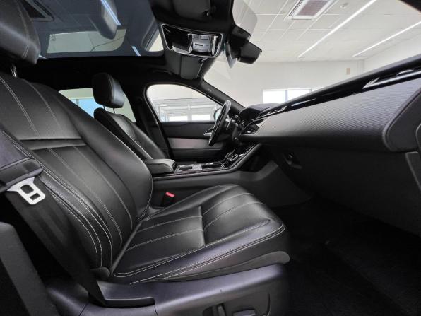 Land Rover Range Rover Velar I с пробегом 2018 года, цена 4 300 000 рублей, 127287 км, внедорожник, Автокод Объявления