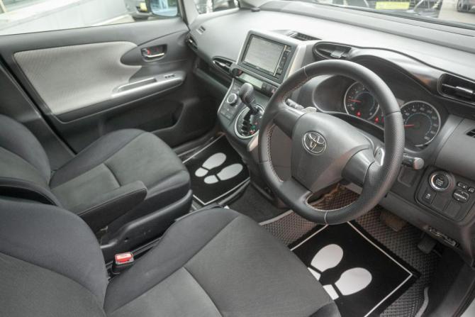 Toyota Wish II с пробегом 2010 года, цена 1 149 000 рублей, 185000 км, минивэн, Автокод Объявления