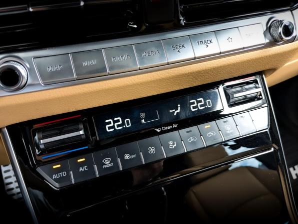 Kia Mohave I Рестайлинг 2 с пробегом 2021 года, цена 5 190 000 рублей, 41966 км, внедорожник, Автокод Объявления