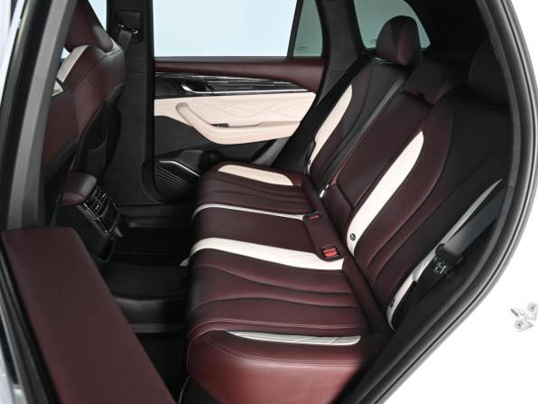 Geely Monjaro I с пробегом 2022 года, цена 3 149 000 рублей, 55184 км, внедорожник, Автокод Объявления