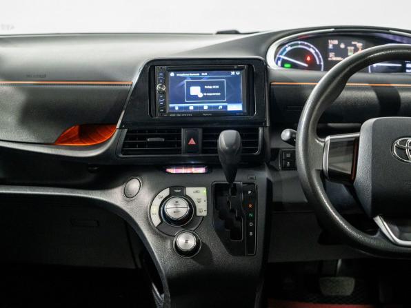 Toyota Sienta II с пробегом 2016 года, цена 1 148 500 рублей, 180360 км, компактвэн, Автокод Объявления