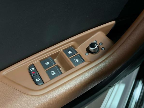Audi A4 V (B9) Рестайлинг с пробегом 2022 года, цена 3 100 000 рублей, 48000 км, седан, Автокод Объявления
