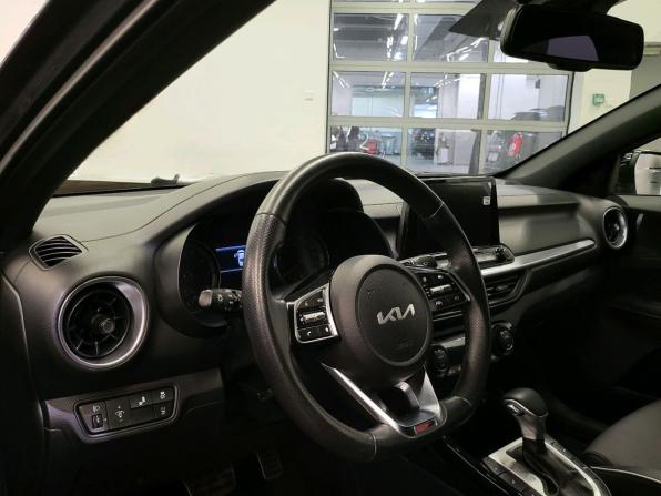 Kia Cerato IV Рестайлинг с пробегом 2021 года, цена 2 529 000 рублей, 26164 км, седан, Автокод Объявления