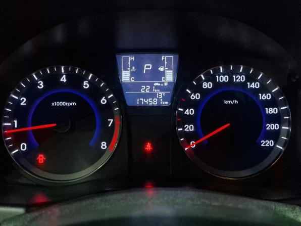 Hyundai Solaris I Рестайлинг с пробегом 2016 года, цена 945 000 рублей, 174569 км, седан, Автокод Объявления