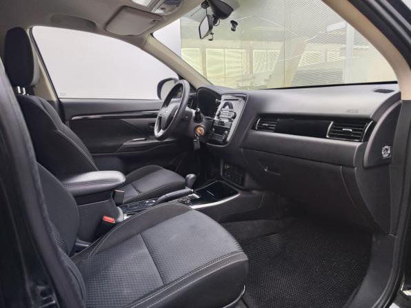 Mitsubishi Outlander III Рестайлинг 3 с пробегом 2018 года, цена 1 820 000 рублей, 150000 км, внедорожник, Автокод Объявления