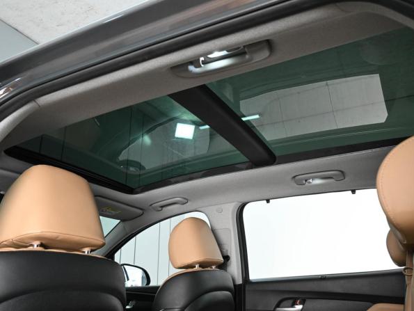 Hyundai Santa Fe IV Рестайлинг с пробегом 2023 года, цена 4 935 000 рублей, 35813 км, внедорожник, Автокод Объявления