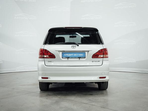Toyota Ipsum II (M20) с пробегом 2002 года, цена 750 000 рублей, 300505 км, компактвэн, Автокод Объявления