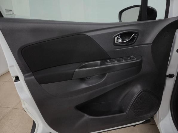 Renault Kaptur I с пробегом 2017 года, цена 1 360 000 рублей, 119280 км, внедорожник, Автокод Объявления