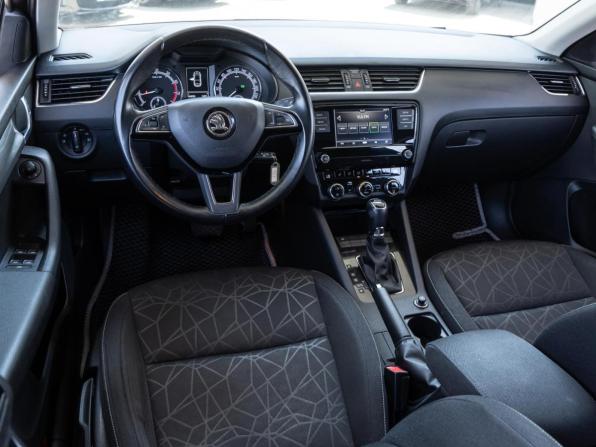 Skoda Octavia III (A7) Рестайлинг с пробегом 2018 года, цена 1 874 000 рублей, 184856 км, лифтбек, Автокод Объявления