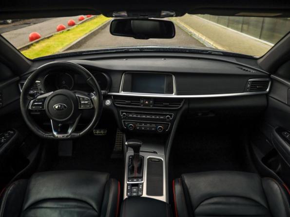 Kia Optima IV Рестайлинг с пробегом 2018 года, цена 2 099 000 рублей, 151265 км, седан, Автокод Объявления