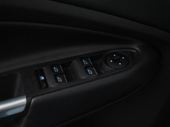 Ford Kuga II Рестайлинг с пробегом 2018 года, цена 1 849 077 рублей, 40034 км, внедорожник, Автокод Объявления