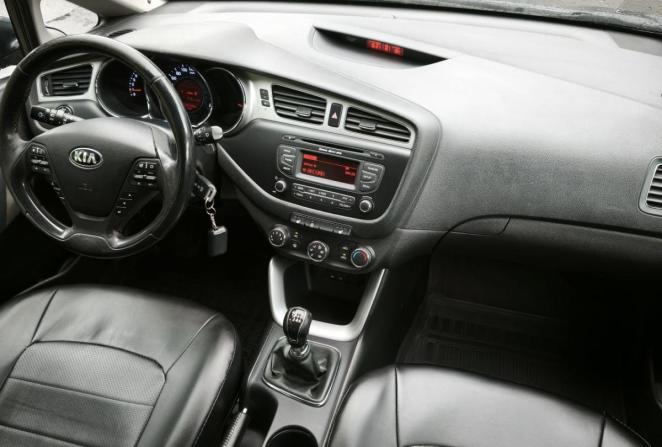 Kia Ceed II Рестайлинг с пробегом 2015 года, цена 1 199 000 рублей, 208610 км, хэтчбек, Автокод Объявления