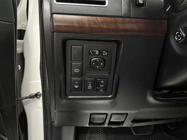 Toyota Land Cruiser Prado 150 Series Рестайлинг 1 с пробегом 2014 года, цена 2 545 000 рублей, 260493 км, внедорожник, Автокод Объявления