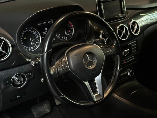 Mercedes-Benz B-Класс II (W246) с пробегом 2012 года, цена 1 100 000 рублей, 171697 км, хэтчбек, Автокод Объявления