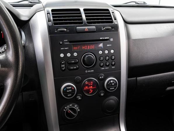 Suzuki Grand Vitara II Рестайлинг с пробегом 2010 года, цена 1 130 000 рублей, 198709 км, внедорожник, Автокод Объявления