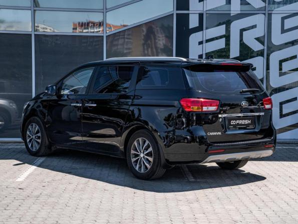 Kia Carnival III с пробегом 2017 года, цена 2 550 000 рублей, 131413 км, минивэн, Автокод Объявления